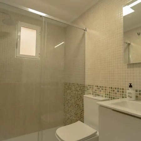 Sunny Escape Gold Apartment *